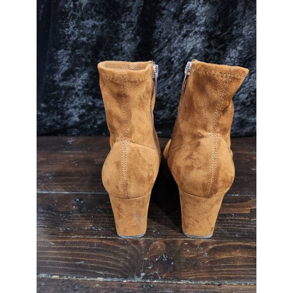 EUC Marc Fisher Leave Block Heeled Ankle Booties in Tan/Size. 8.5M - Picture 7 of 9